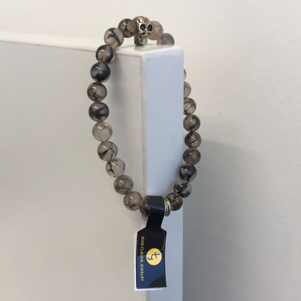 Mens gray striped agate bracelet.